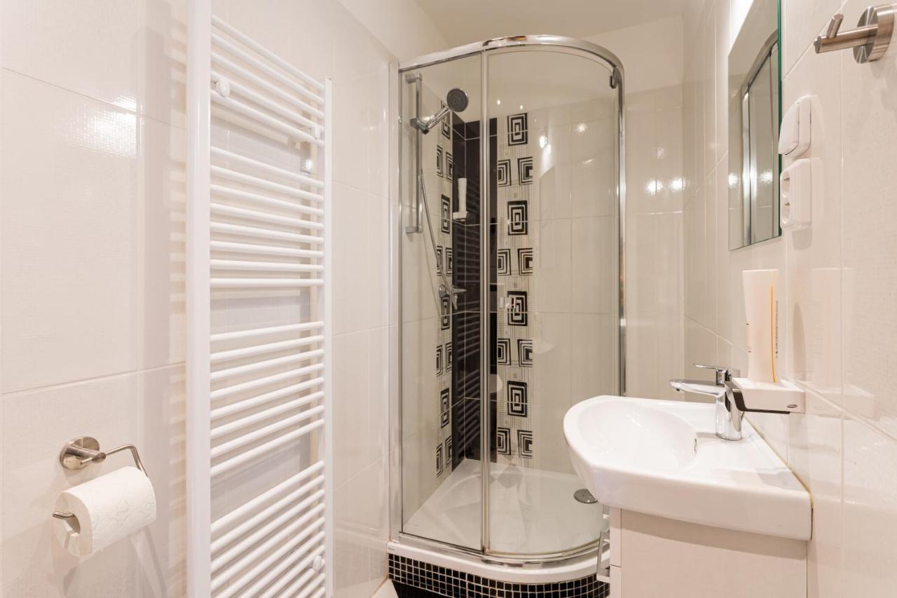 Hotel Jordanek Opocno Экстерьер фото