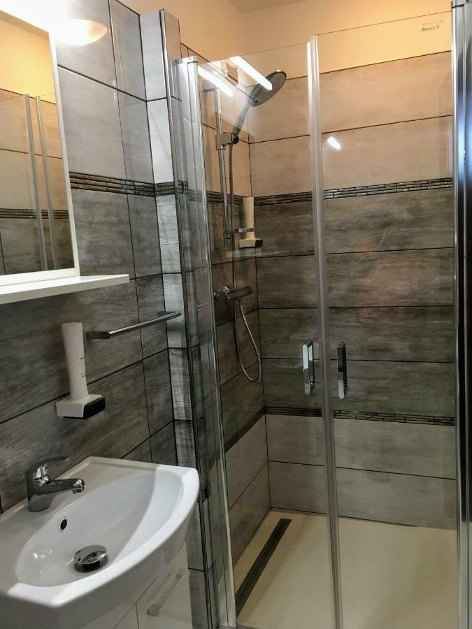 Hotel Jordanek Opocno Экстерьер фото